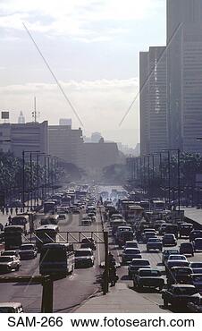 Stock Photo - rush hour traffic 
avenue bolivar 
caracas venezuela. 
fotosearch - search 
stock photos, 
pictures, images, 
and photo clipart