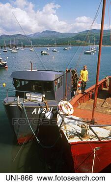 Stock Photo - quayside barmouth 
wales uk. fotosearch 
- search stock 
photos, pictures, 
images, and photo 
clipart
