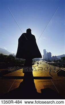 Stock Photo - simon bolivar 
statue, caracas, 
venezuela. fotosearch 
- search stock 
photos, pictures, 
images, and photo 
clipart