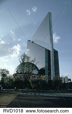Stock Photo - view looking up 
at the stock exchange 
building in mexico 
city, mexico. 
fotosearch - search 
stock photos, 
pictures, images, 
and photo clipart