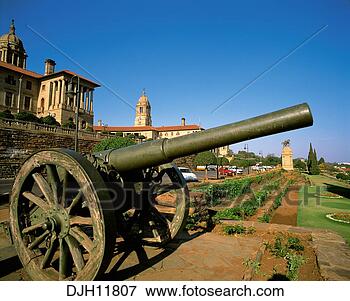 Picture - the union building 
with cannon,  
pretoria,  witwatersrand, 
 gauteng. fotosearch 
- search stock 
photos, pictures, 
images, and photo 
clipart