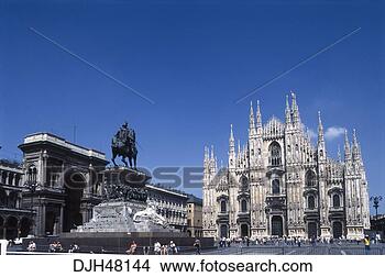 Stock Photo - italy, milan, 
duomo cathedral. 
fotosearch - search 
stock photos, 
pictures, images, 
and photo clipart