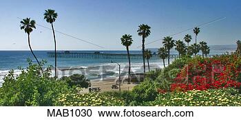 Stock Photography - distant view of 
the pier in san 
clemente beach, 
ca. fotosearch 
- search stock 
photos, pictures, 
images, and photo 
clipart