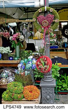 Stock Photograph - florist's shop 
viktualienmarkt 
food market munich 
bavaria germany. 
fotosearch - search 
stock photos, 
pictures, images, 
and photo clipart