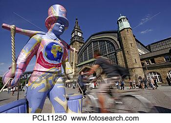 Stock Photography - hamburg, main 
train station. 
fotosearch - search 
stock photos, 
pictures, images, 
and photo clipart