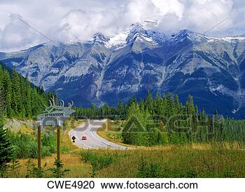 Stock Photography - highway though 
canadian rockies 
near banff in 
alberta, canada. 
fotosearch - search 
stock photos, 
pictures, images, 
and photo clipart