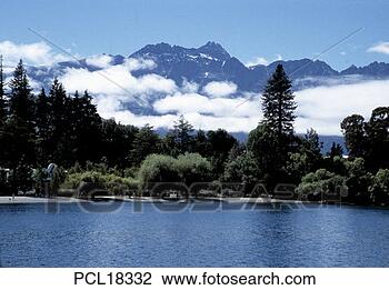 Stock Photo - queenstown, view 
to queenstown 
gardens. fotosearch 
- search stock 
photos, pictures, 
images, and photo 
clipart