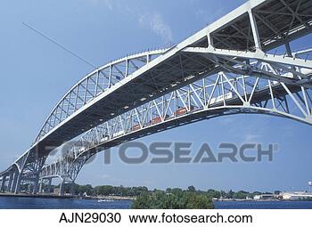 steel-bridge-port_~AJN29030.jpg