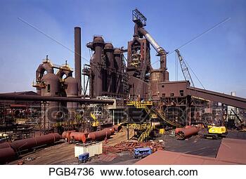 Stock Photo - re-building and 
modernising/modernizing 
a blast furnace. 
fotosearch - search 
stock photos, 
pictures, images, 
and photo clipart