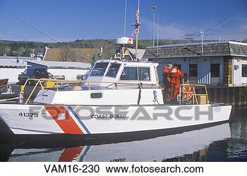 Stock Photography - united states 
coast guard boat 
on lake superior, 
bayfield, wisconsin. 
fotosearch - search 
stock photos, 
pictures, images, 
and photo clipart