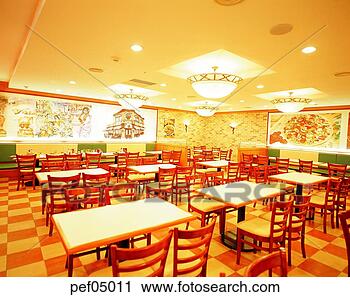  Ресторант за бързо хранене Fast-food-restaurant_~pef05011