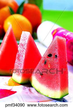 fruit-woestijn-watermeloen_~pmf34090.jpg