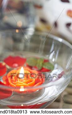 Banco de Imagem - decorado,  vela, 
 aroma,  theraphy. 
fotosearch - busca 
de fotos, imagens 
e clipart