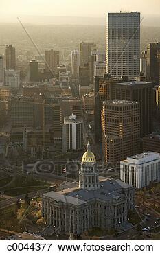Picture - aerial view of 
downtown denver 
and colorado state 
capitol building. 
fotosearch - search 
stock photos, 
pictures, images, 
and photo clipart