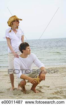 Foto - par,  praia. fotosearch 
- busca de fotos, 
imagens e clipart