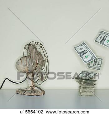 Banco de Imagem - elétrico, ventilador, 
soprando, montão, 
dólar, notas. 
fotosearch - busca 
de fotos, imagens 
e clipart