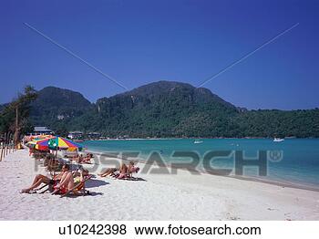 Stock Photo - pi pi island. 
fotosearch - search 
stock photos, 
pictures, images, 
and photo clipart