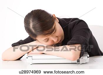 Woman+asleep+at+her+desk
