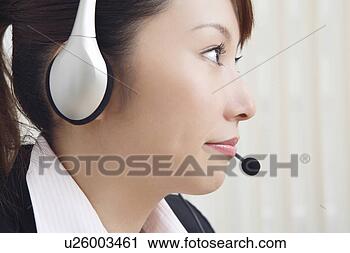 Arquivo de Fotografia - cliente,  centro. 
fotosearch - busca 
de fotos, imagens 
e clipart