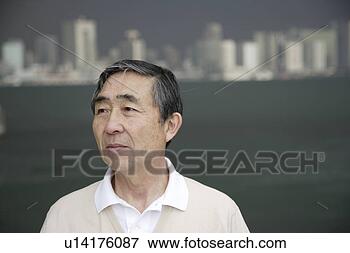 Picture - view of a senior 
man looking away. 
fotosearch - search 
stock photos, 
pictures, images, 
and photo clipart