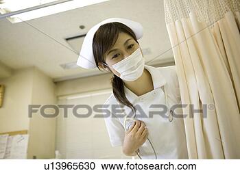 Arquivo de Fotografias - retrato,  femininas, 
 enfermeira. fotosearch 
- busca de fotos, 
imagens e clipart