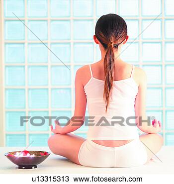 lotus position mien