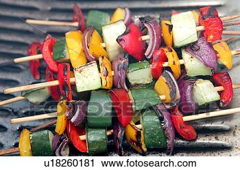 Arquivo de Fotografia - barbeque,  legumes. 
fotosearch - busca 
de fotos, imagens 
e clipart