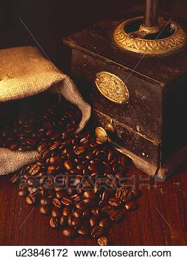Banco de Imagem - café,  moedor, 
 café,  feijões. 
fotosearch - busca 
de fotos, imagens 
e clipart
