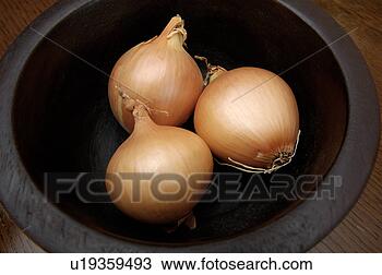 Banco de Imagem - cebolas,  pretas, 
 tigela. fotosearch 
- busca de fotos, 
imagens e clipart