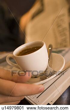 Arquivo de Fotografia - espresso,  jornal. 
fotosearch - busca 
de fotos, imagens 
e clipart