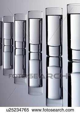 Banco de Imagem - japoneses,  saki. 
fotosearch - busca 
de fotos, imagens 
e clipart