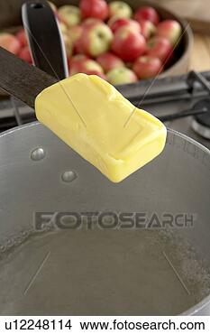 Banco de Imagem - panela,   aquecimento, 
  cima,   ingredientes, 
  fazer,   toffee. 
fotosearch - busca 
de fotos, imagens 
e clipart