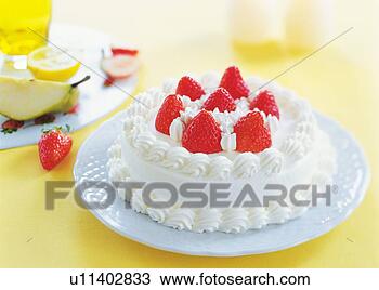 Banco de Imagem - morango,  bolo, 
 chicoteado,  
creme. fotosearch 
- busca de fotos, 
imagens e clipart