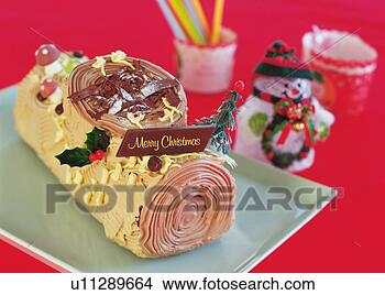 Banco de Imagem - natal,   bolo, 
  rolado,   cima, 
  coberto,   chocolate, 
  creme. fotosearch 
- busca de fotos, 
imagens e clipart
