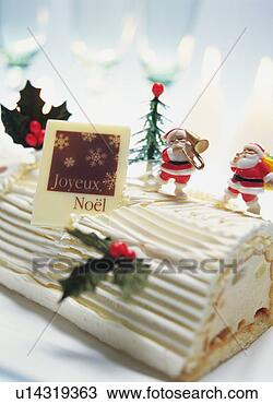 Banco de Imagem - natal,  bolo, 
 rolado,  cima, 
 coberto,  creme, 
 yolu,  registro. 
fotosearch - busca 
de fotos, imagens 
e clipart