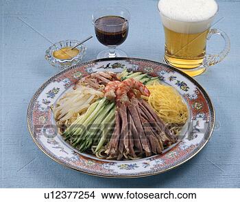 Banco de Imagem - esfriado,  verão, 
 noodles. fotosearch 
- busca de fotos, 
imagens e clipart