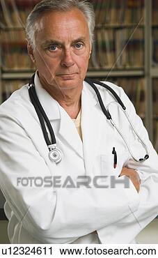 Arquivo de Fotografia - doutor. fotosearch 
- busca de fotos, 
imagens e clipart