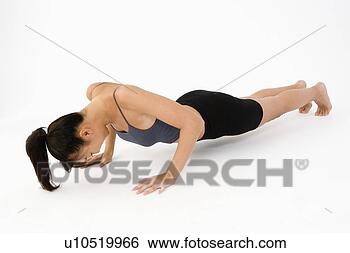 Banco de Imagem - mulher,  push-ups. 
fotosearch - busca 
de fotos, imagens 
e clipart