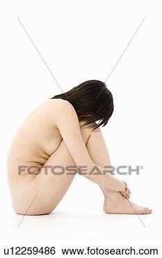 Banco de Imagem - mulher,  sentando, 
 chão. fotosearch 
- busca de fotos, 
imagens e clipart