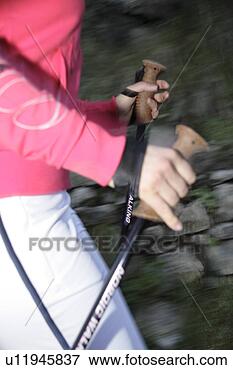Foto - femininas,   nordic, 
  caminhante, 
  fim,   cima, 
  mãos,   polaco. 
fotosearch - busca 
de fotos, imagens 
e clipart