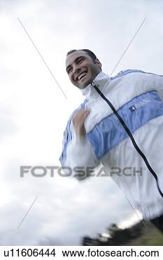 Banco de Imagem - jovem,  sacudindo, 
 rancor,  mau, 
 tempo. fotosearch 
- busca de fotos, 
imagens e clipart