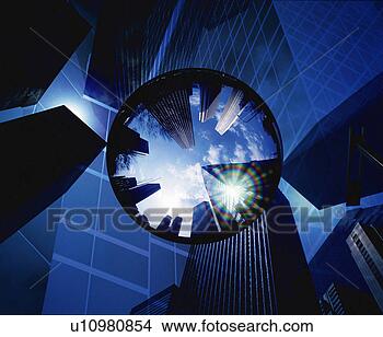 Banco de Imagem - bola,   refletir, 
  céu,   silueta, 
  edifícios,  
 baixo,   ângulo. 
fotosearch - busca 
de fotos, imagens 
e clipart