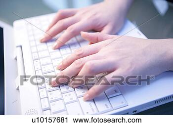 Arquivo de Fotografia - computador,  tecnologia, 
 foco,  ainda, 
 vida. fotosearch 
- busca de fotos, 
imagens e clipart