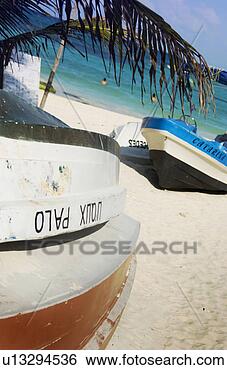 Banco de Imagem - barcos,  praia. 
fotosearch - busca 
de fotos, imagens 
e clipart