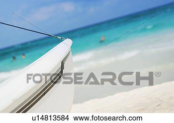 Banco de Imagem - bote,  praia. 
fotosearch - busca 
de fotos, imagens 
e clipart