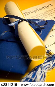 Arquivo de Fotografia - graduação,  boné, 
 diploma,  tassel. 
fotosearch - busca 
de fotos, imagens 
e clipart