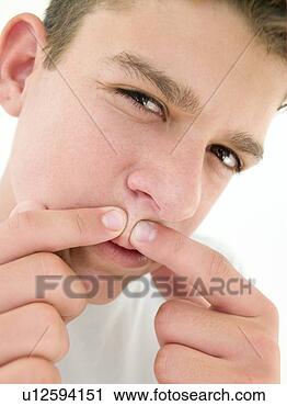 popping a zit looks
