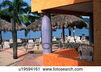 Stock Photography - zihuatanejo, villa, 
ropa, playa, mexicana, 
11. fotosearch 
- search stock 
photos, pictures, 
images, and photo 
clipart