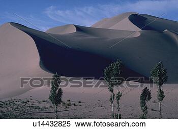 Stock Image - china, dunes, 
dunhuang, mountain, 
singing, sand. 
fotosearch - search 
stock photos, 
pictures, images, 
and photo clipart