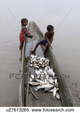Stock Image - kids, person, 
colombia, children, 
fish, people. 
fotosearch - search 
stock photos, 
pictures, images, 
and photo clipart